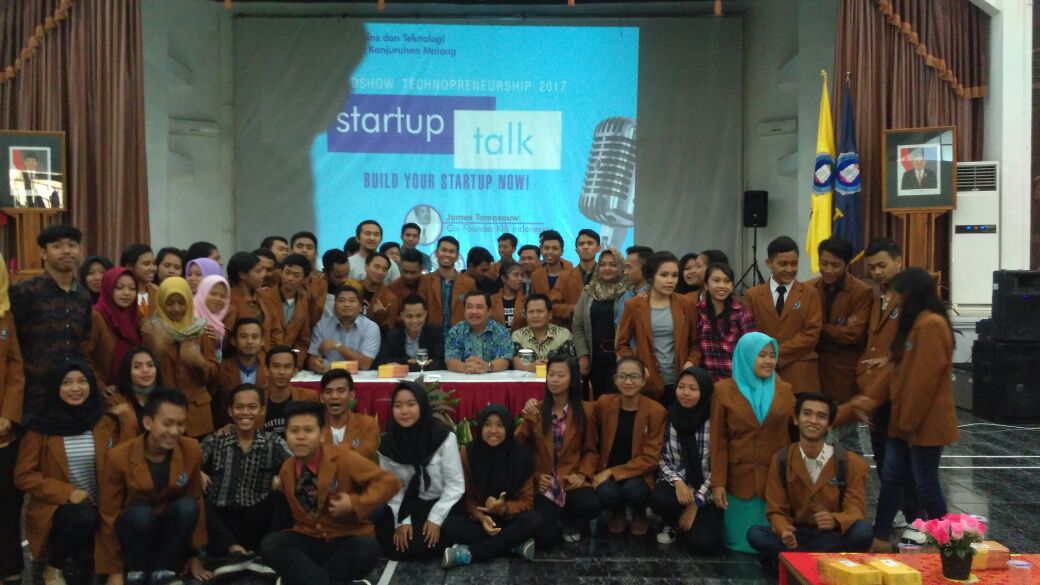 Mahasiswa TI Mengikuti Seminar TechnoPreneurship